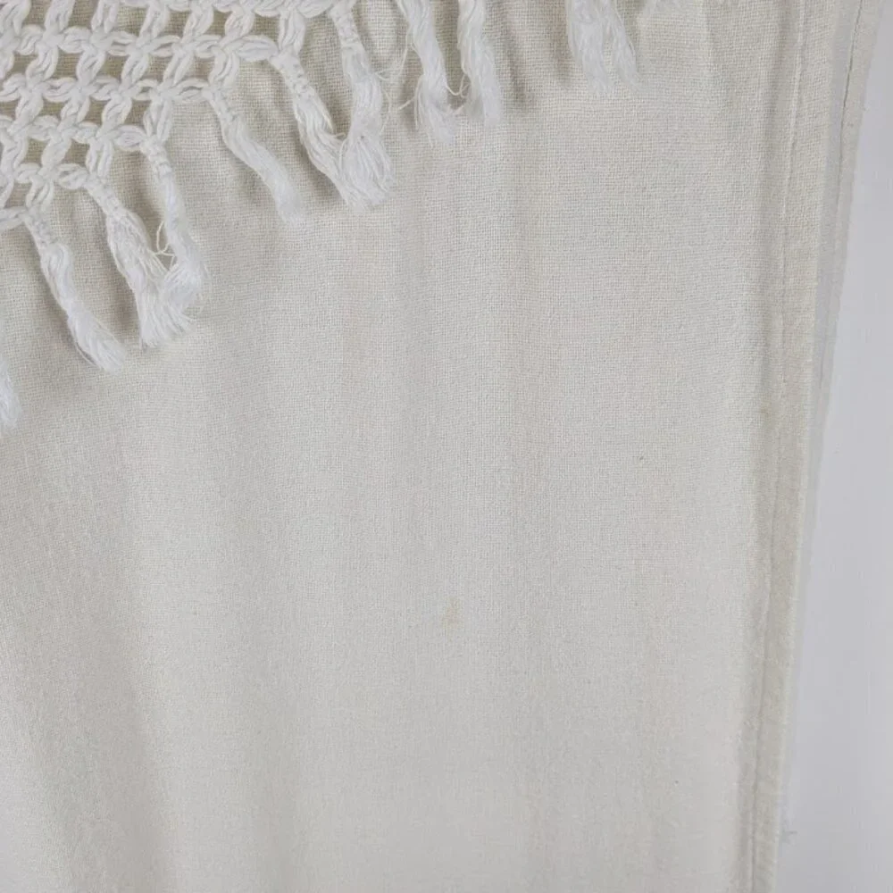 Anthropologie Knotted Macrame Overlay Shower Curtain Ivory Cotton Boho Fringe